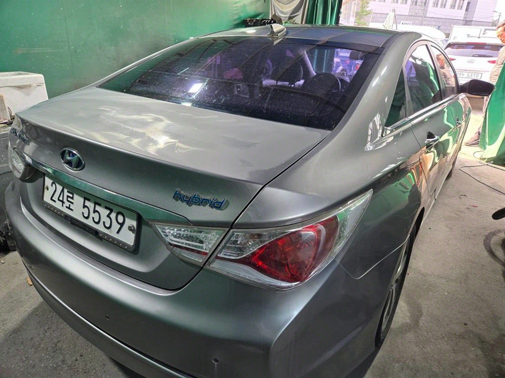 HYUNDAI Sonata - Vista 4