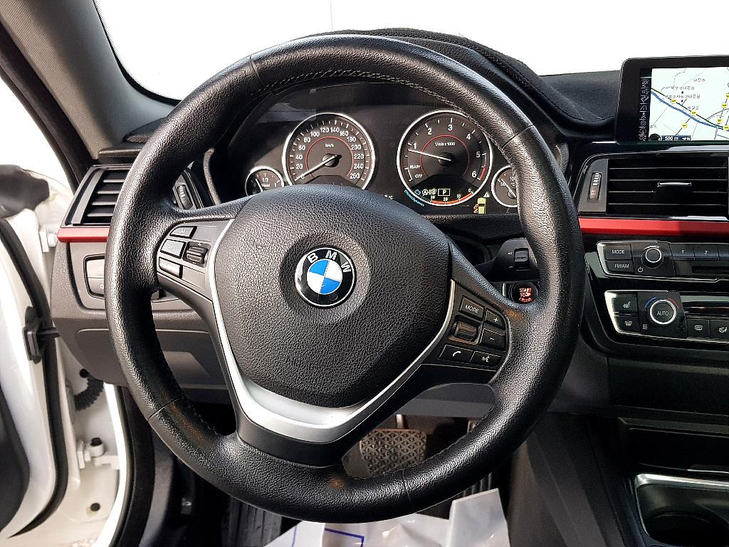 BMW 4 Series - Vista 11