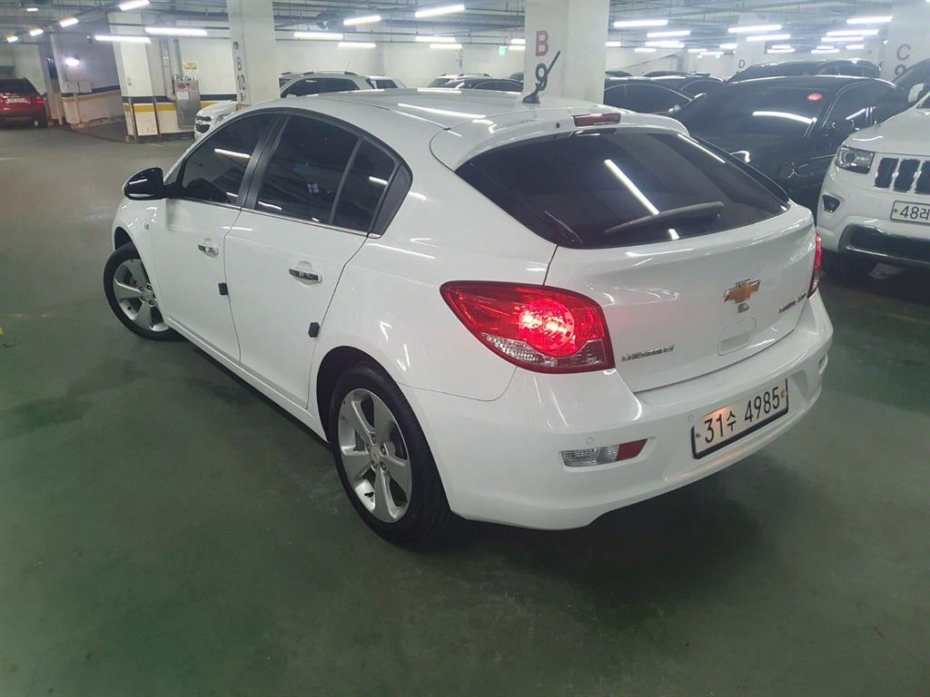 Chevrolet Cruise - Vista 8