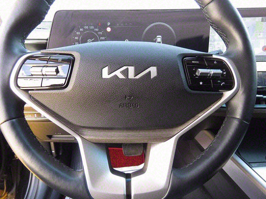 KIA K8 - Vista 10