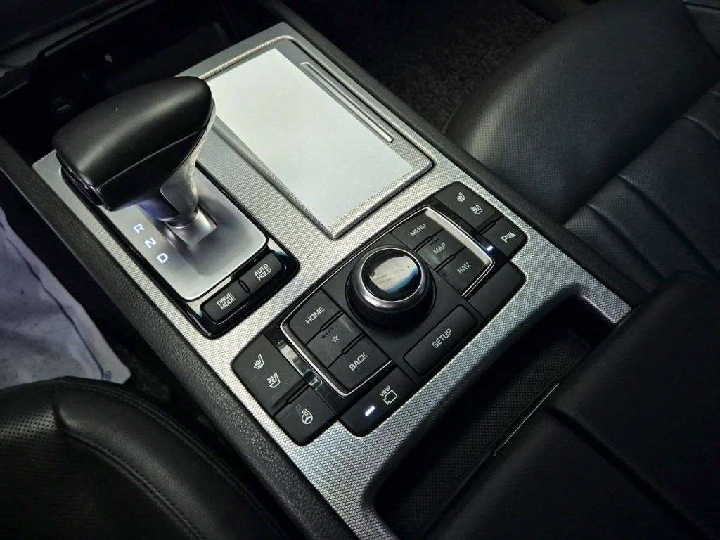 Genesis G80 - Vista 8