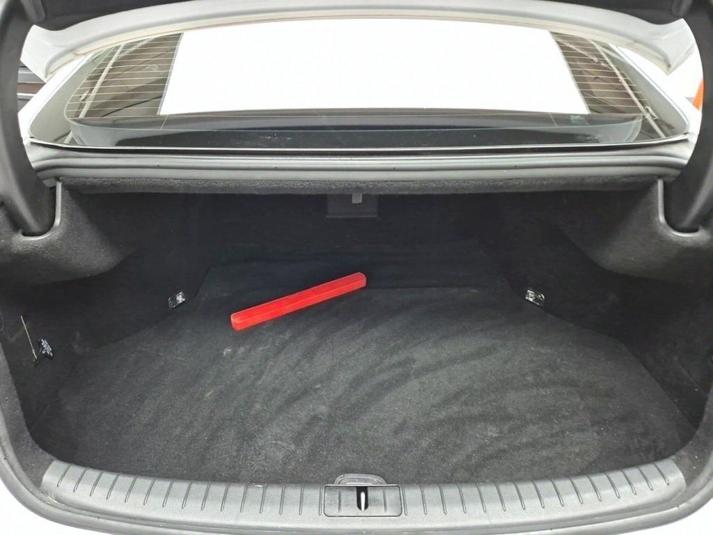 Genesis G80 2019 Blanco - Importación desde Corea - HF Imports Iquique - Foto 13