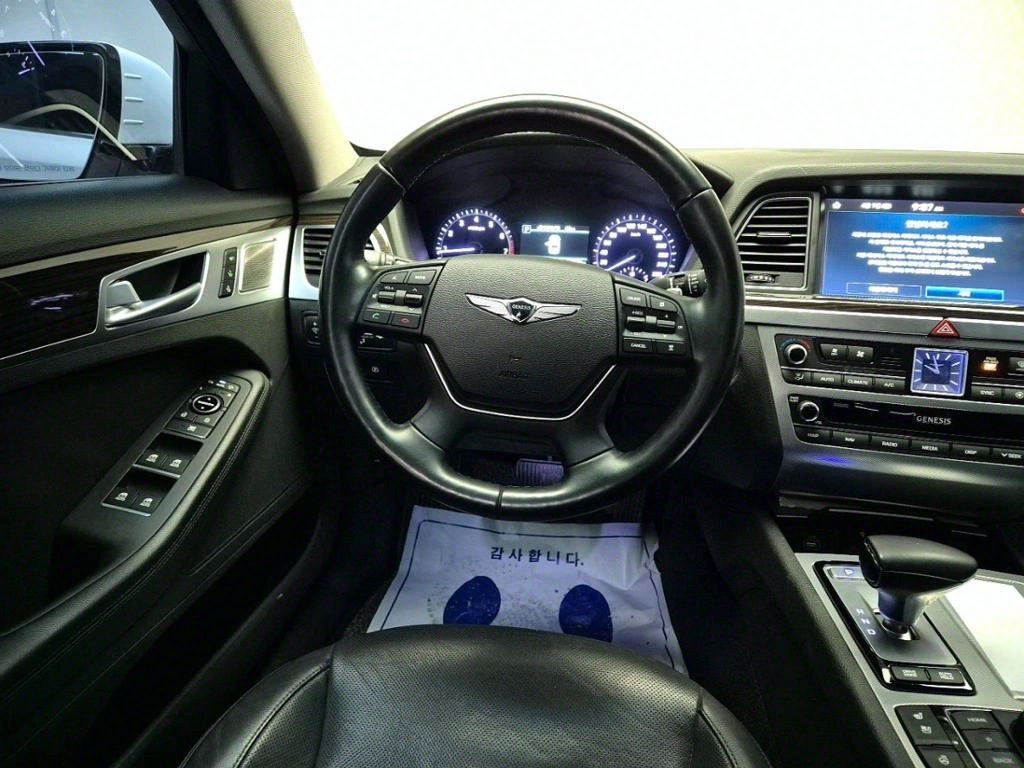 Genesis G80 - Vista 9