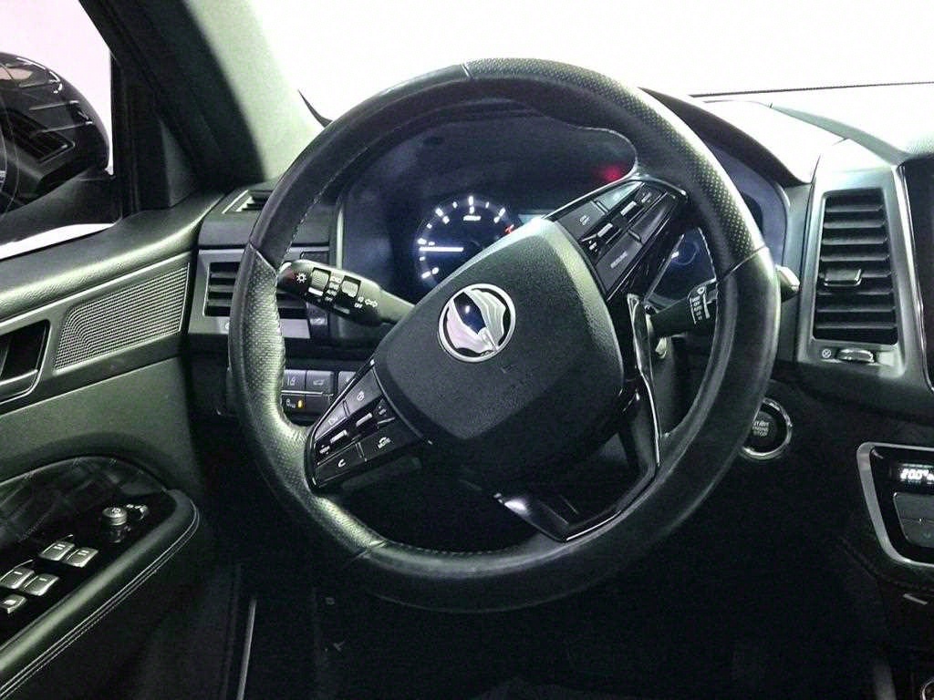 Ssangyong Rexton - Vista 9