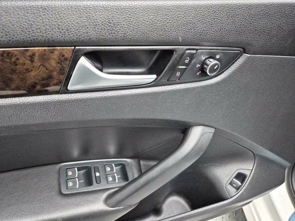 Volkswagen Passat 2015 Blanco - Importación desde Corea - HF Imports Iquique - Foto 16