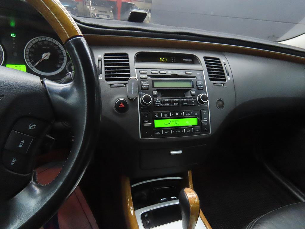 HYUNDAI Grandeur - Vista 10