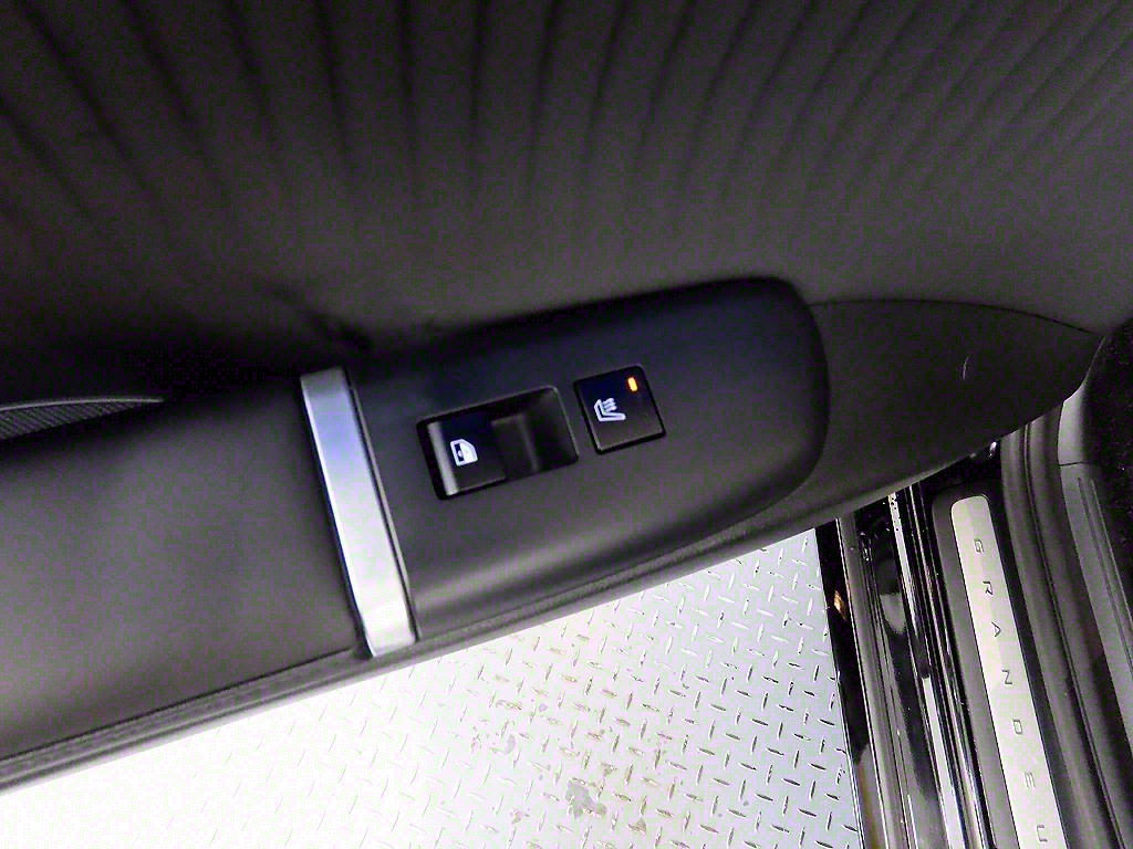 HYUNDAI Grandeur - Vista 12