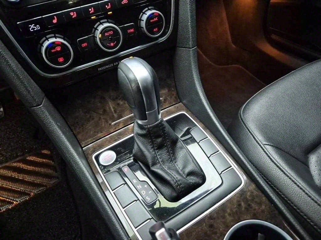 Volkswagen Passat - Vista 8