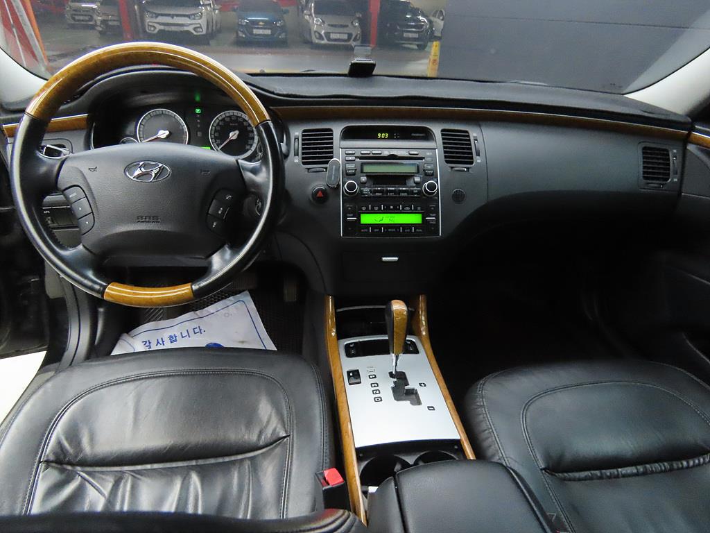 HYUNDAI Grandeur - Vista 7