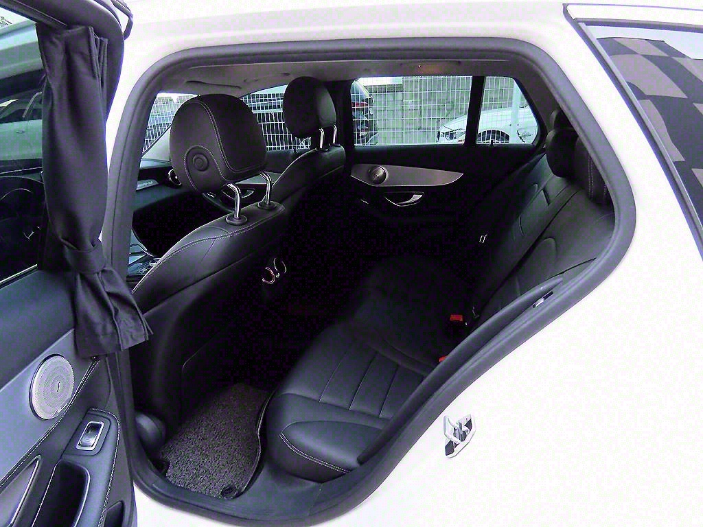 Mercedes Benz C Class - Vista 6