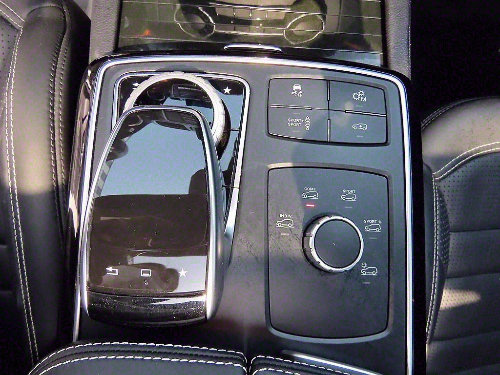 Mercedes Benz GLE Class - Vista 11