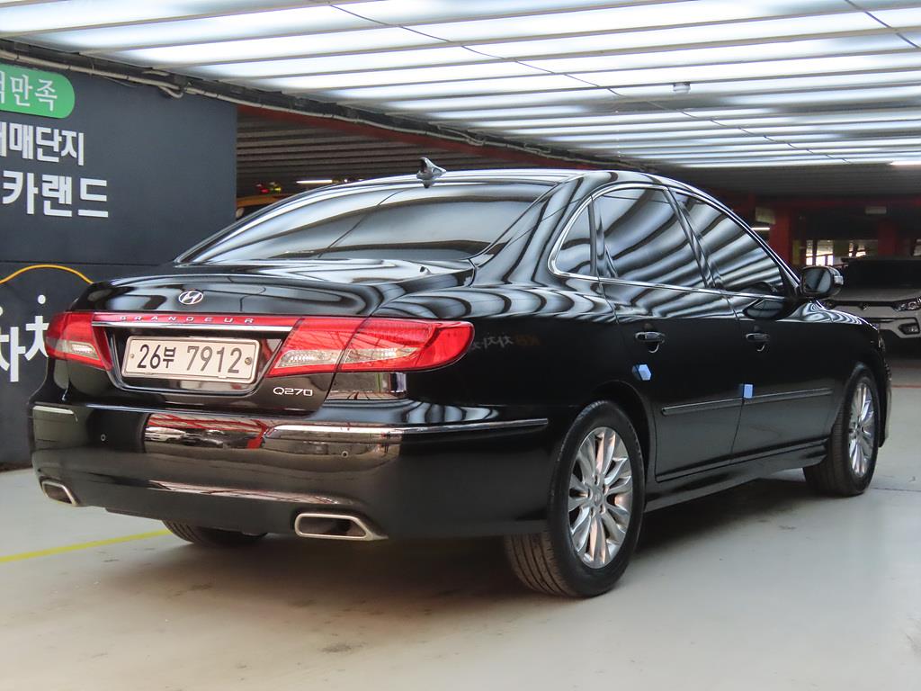 HYUNDAI Grandeur - Vista 4