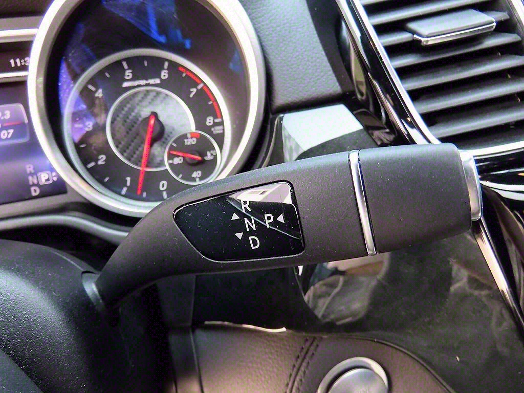 Mercedes Benz GLE Class - Vista 10