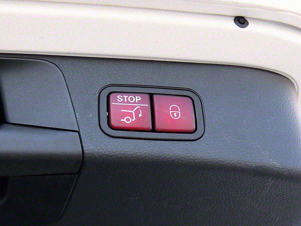 Mercedes Benz C Class 2016 Blanco - Importación desde Corea - HF Imports Iquique - Foto 16