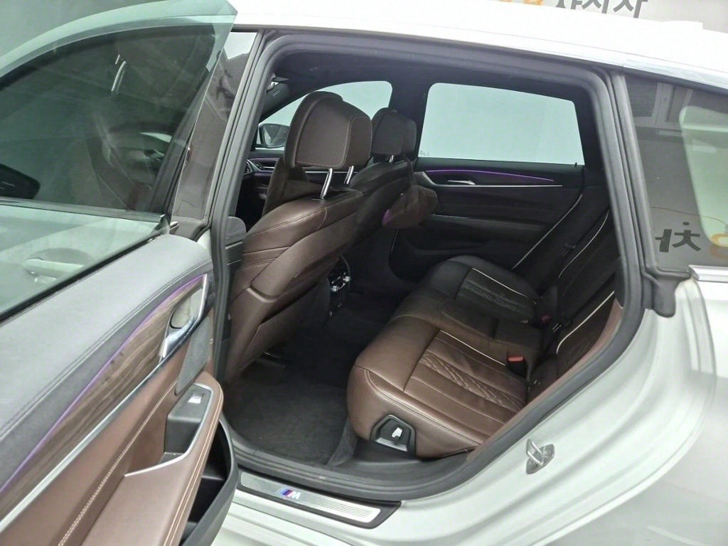 BMW Gran Turismo - Vista 12