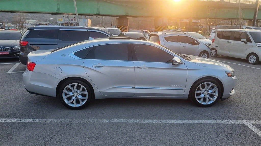 Chevrolet Impala - Vista 5