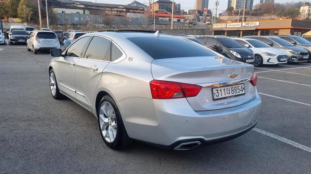 Chevrolet Impala - Vista 4