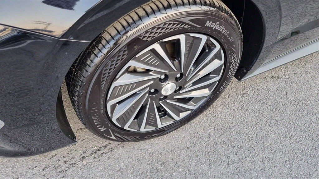 HYUNDAI Sonata - Vista 6