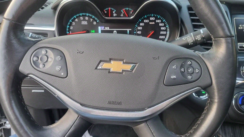 Chevrolet Impala 2018 Plateado - Importación desde Corea - HF Imports Iquique - Foto 15