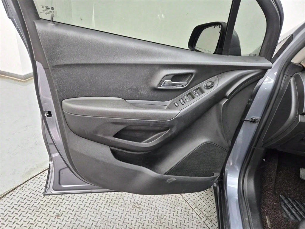 Chevrolet Trax 2014 Gris - Importación desde Corea - HF Imports Iquique - Foto 15