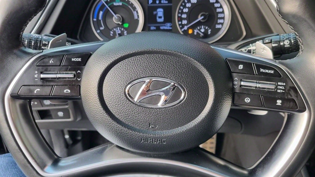 HYUNDAI Sonata - Vista 11