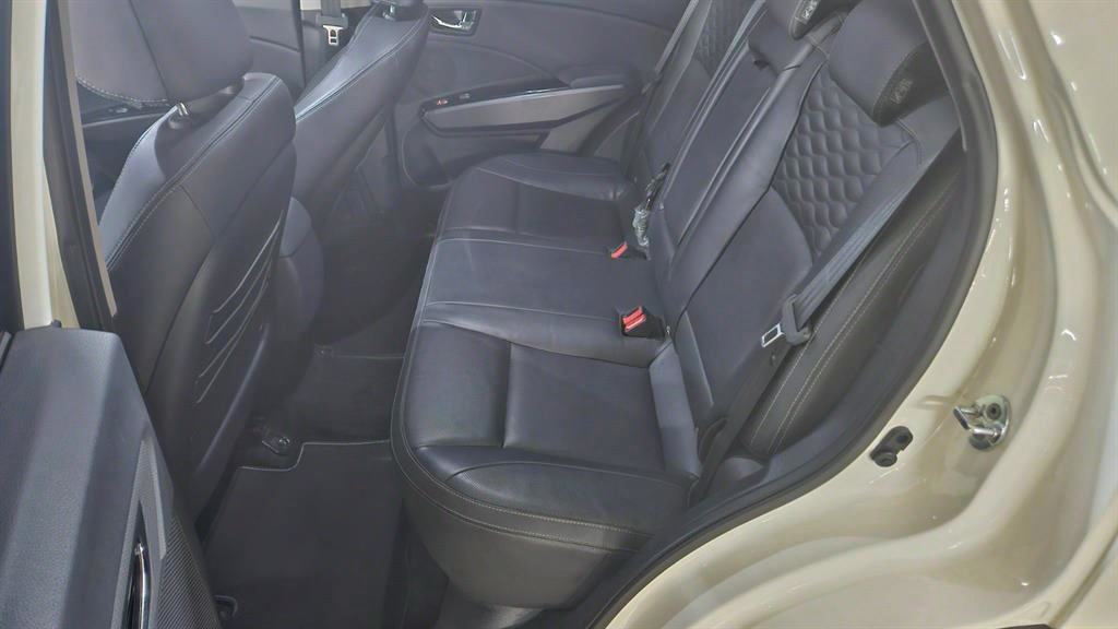 Ssangyong Tivoli - Vista 7