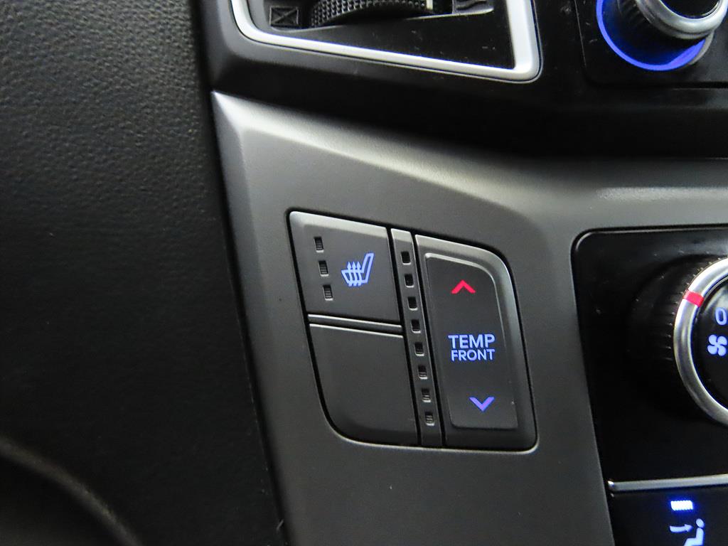 HYUNDAI Starex - Vista 12