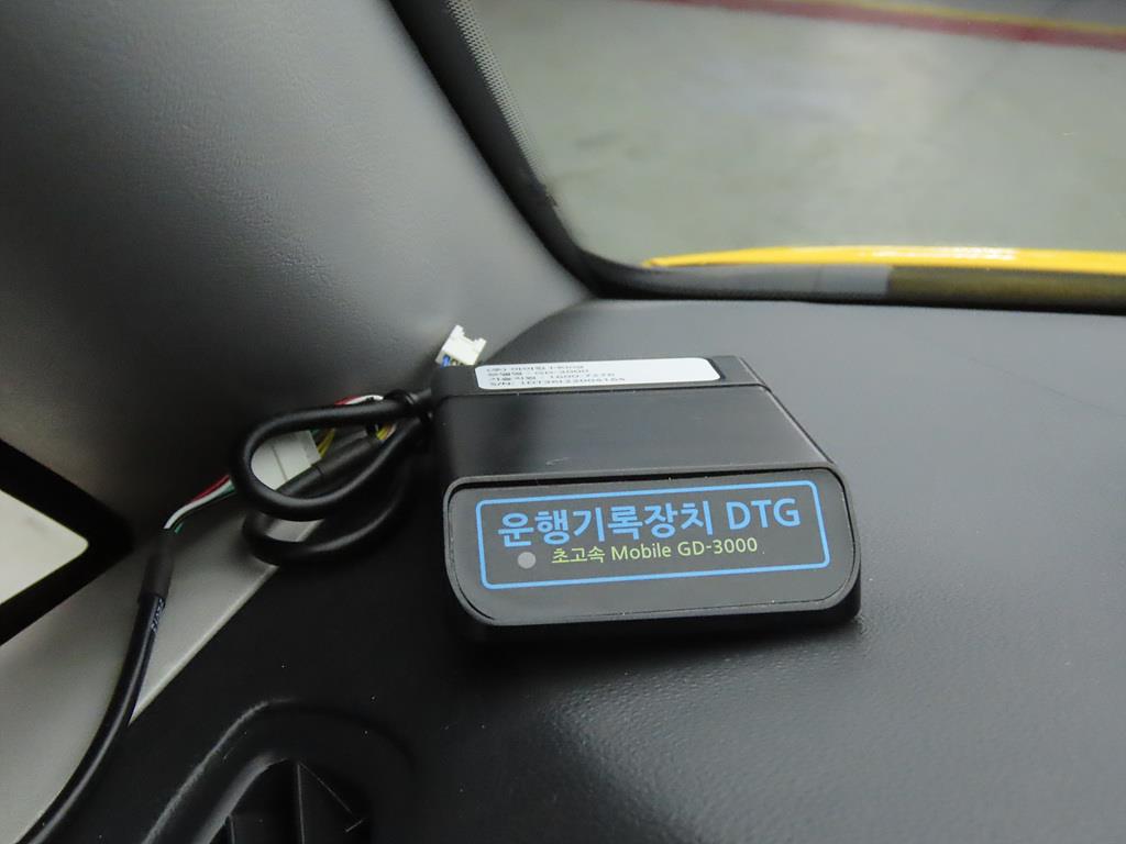 HYUNDAI Starex - Vista 9