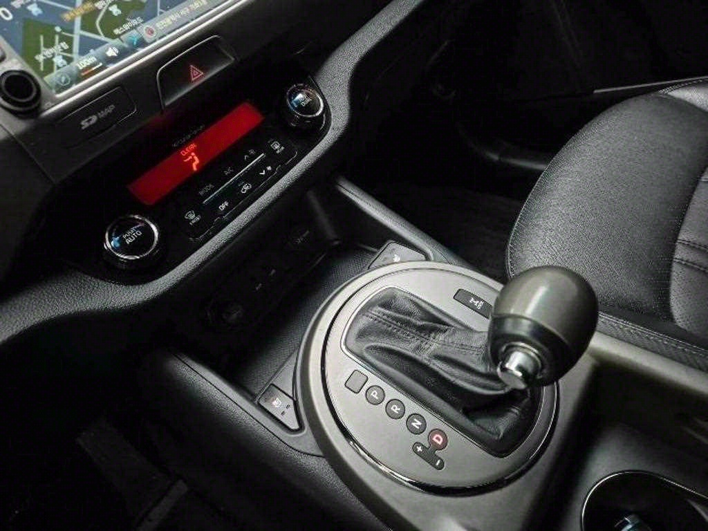 KIA Sportage - Vista 8