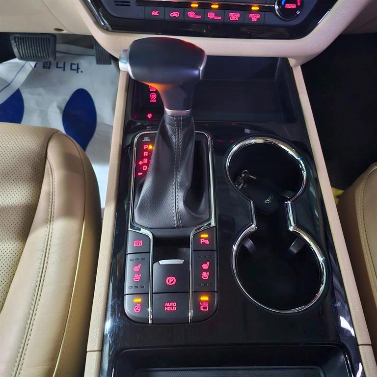 KIA Carnival 2019 Negro - Importación desde Corea - HF Imports Iquique - Foto 16