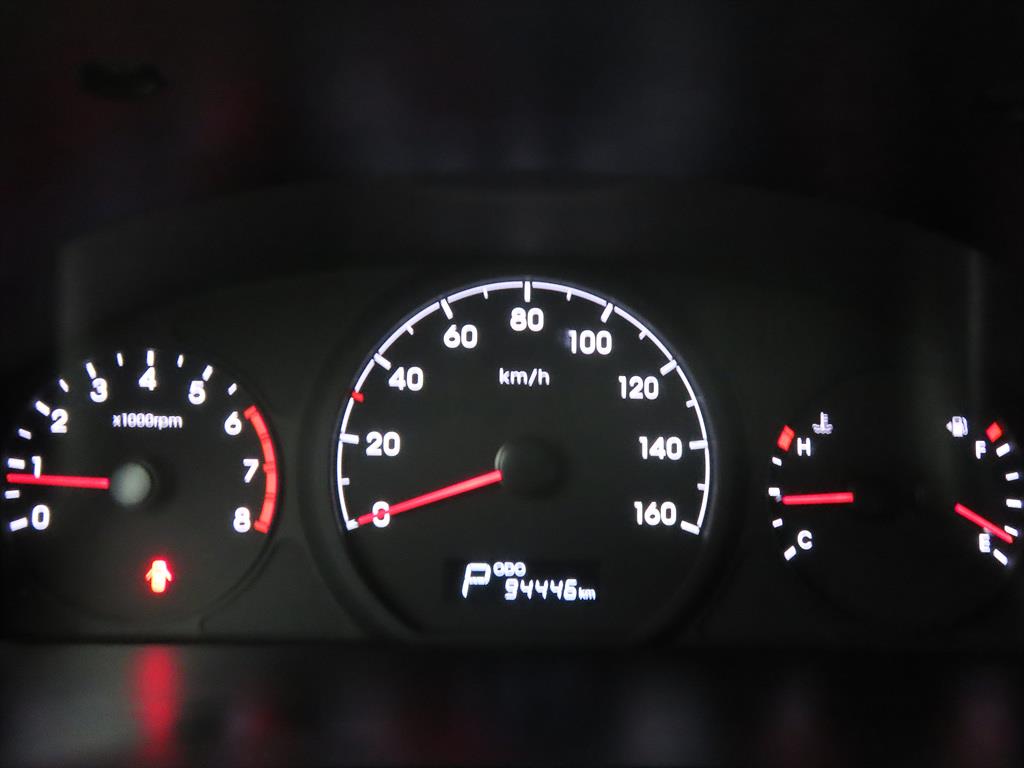 HYUNDAI Starex - Vista 5