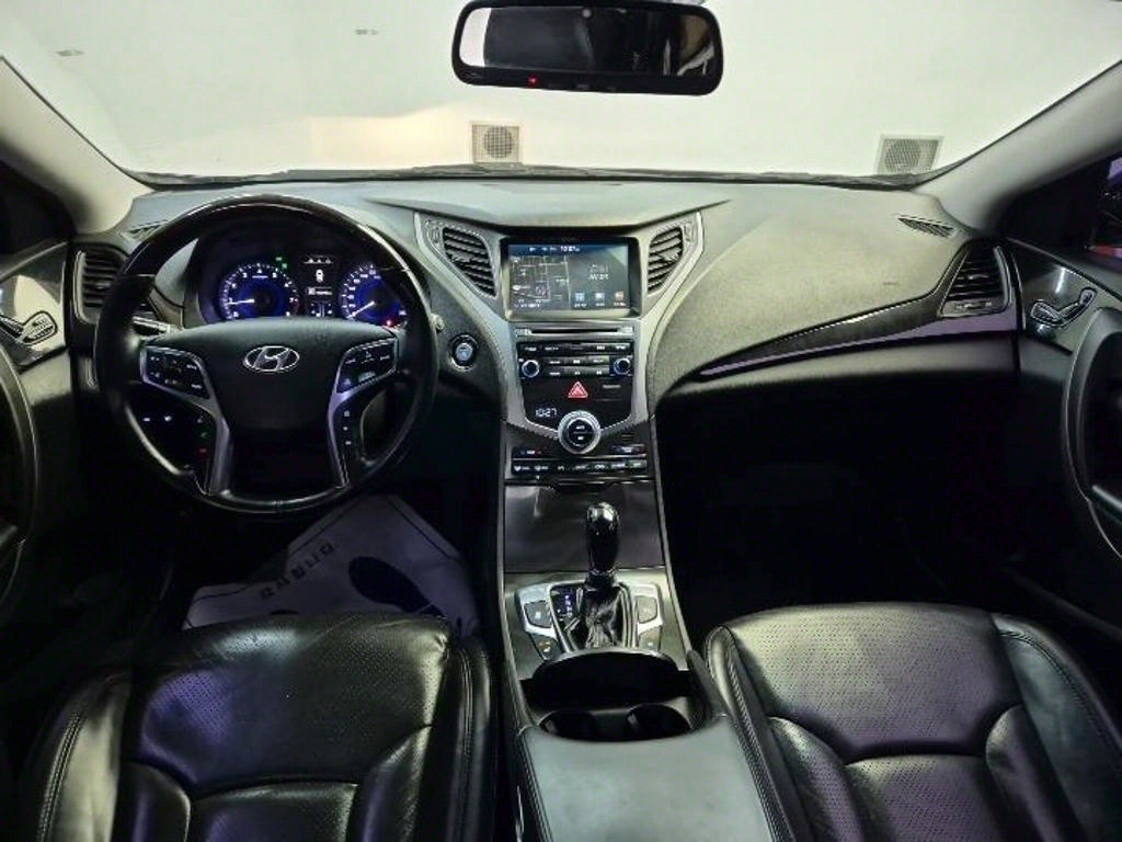 HYUNDAI Grandeur - Vista 7