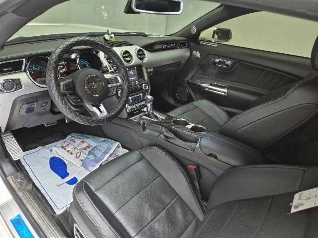 Ford Mustang - Vista 7