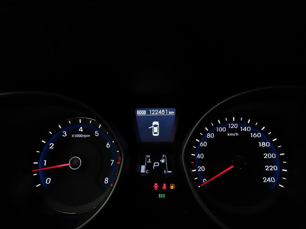 HYUNDAI i30 - Vista 9