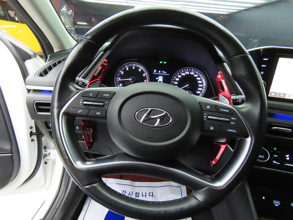 HYUNDAI Sonata - Vista 8