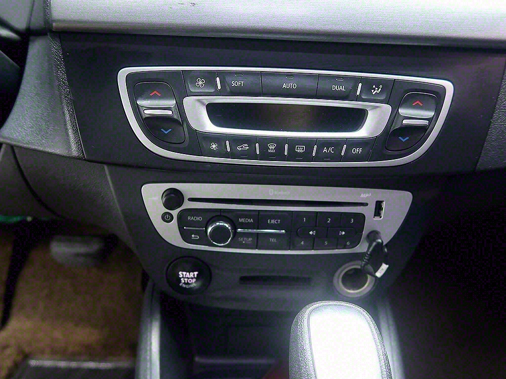 SAMSUNG SM3 2017 Blanco - Importación desde Corea - HF Imports Iquique - Foto 9