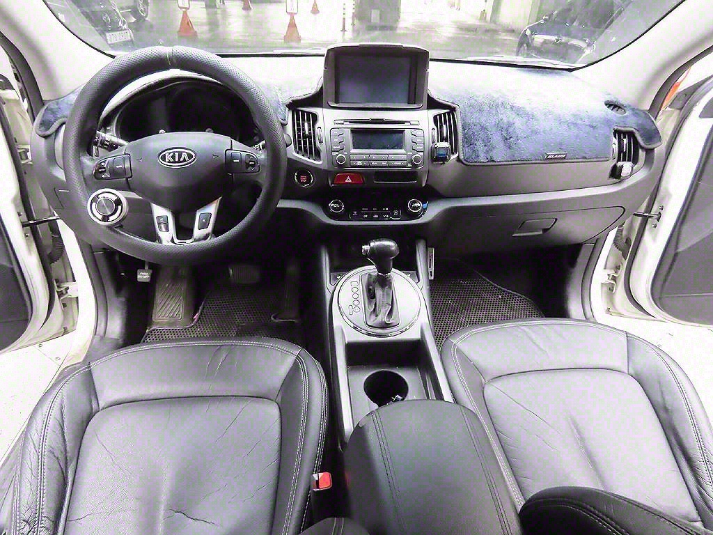 KIA Sportage 2011 Blanco - Importación desde Corea - HF Imports Iquique - Foto 12