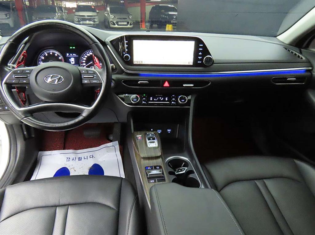 HYUNDAI Sonata - Vista 7