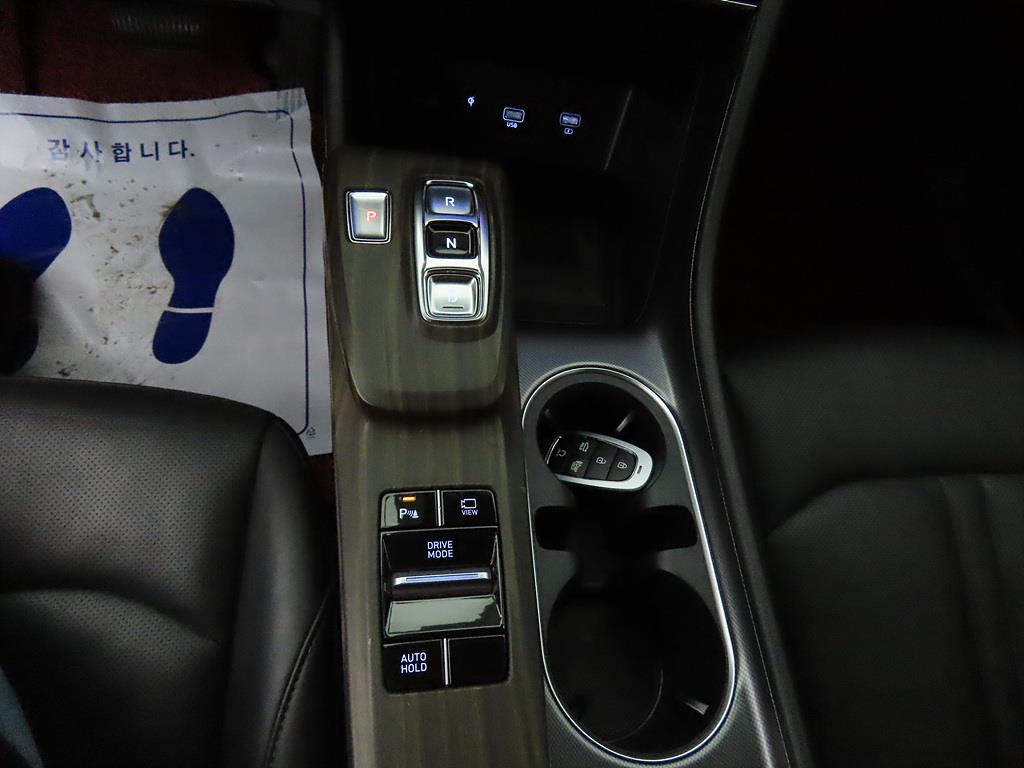 HYUNDAI Sonata - Vista 11