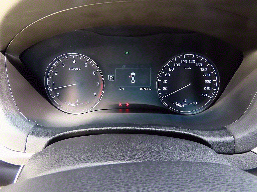 HYUNDAI Genesis - Vista 9