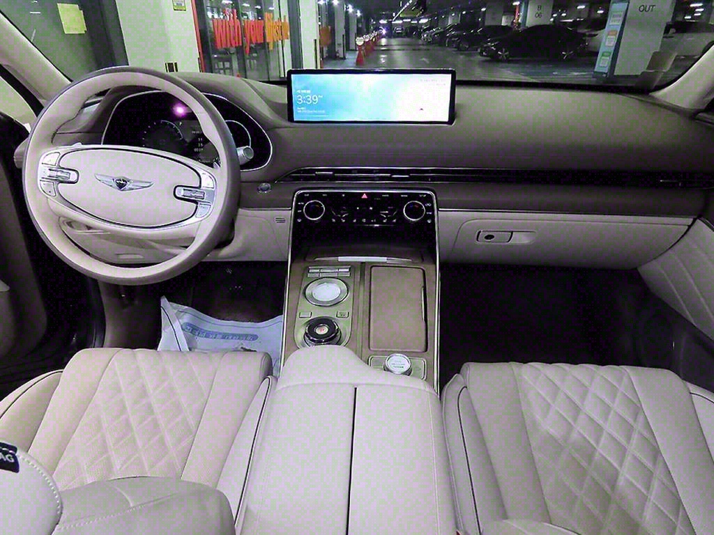 Genesis GV80 - Vista 10