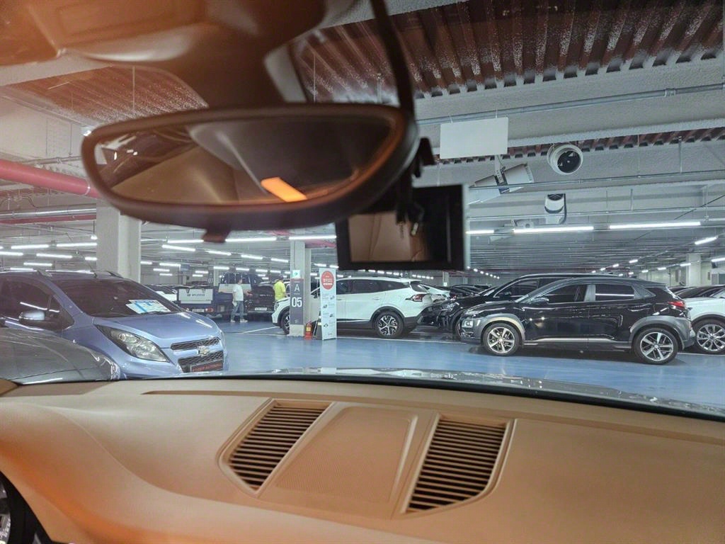 Porsche Macan - Vista 12