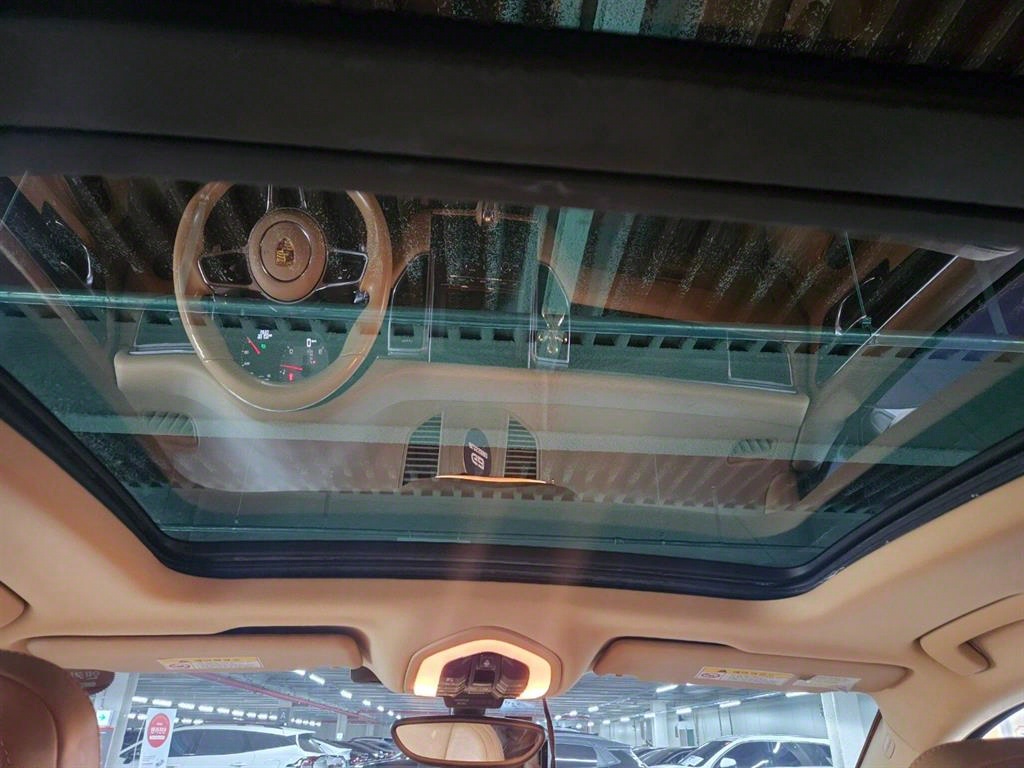 Porsche Macan - Vista 11