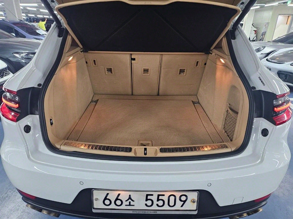 Porsche Macan - Vista 5