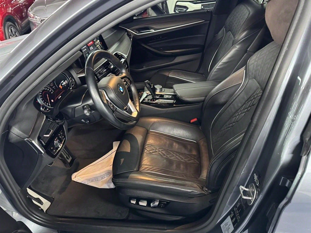 BMW 5 Series - Vista 11