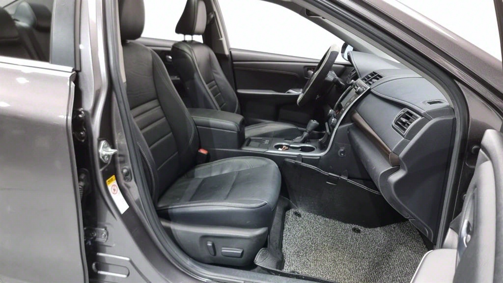 Toyota Camry - Vista 10