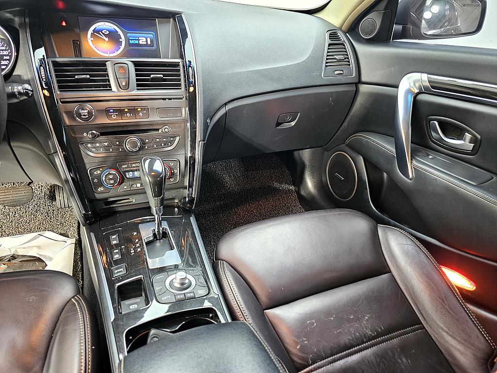 SAMSUNG SM7 - Vista 9