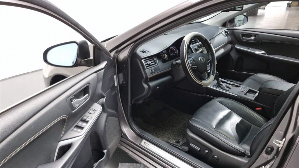 Toyota Camry - Vista 11