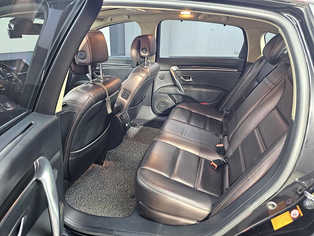 SAMSUNG SM7 - Vista 8