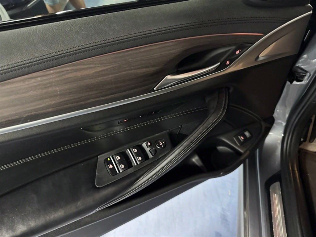 BMW 5 Series - Vista 12